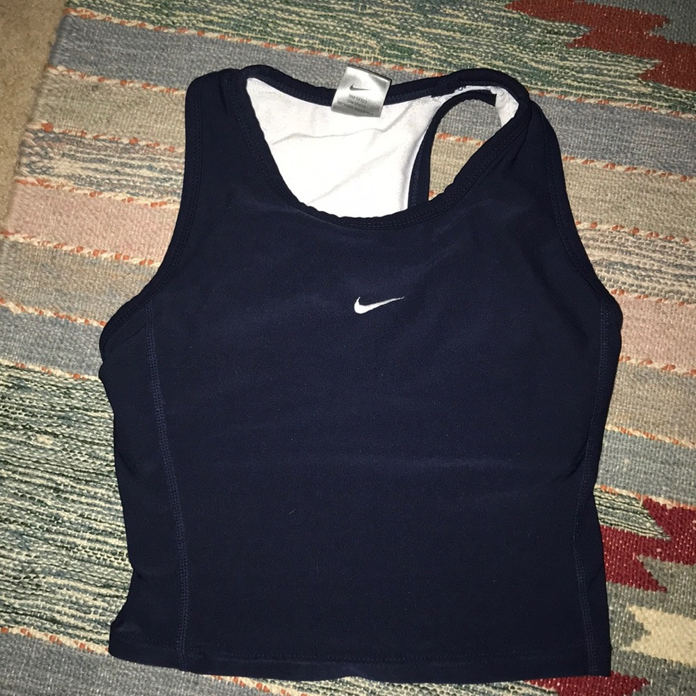 NIKE WORKOUT CROP TOP